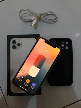 Si Putih iPhone 11 Pro 256 GB