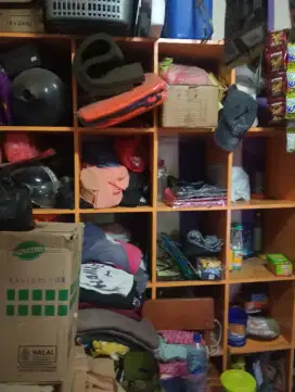 Rak untuk dagang sembako dan loundry
