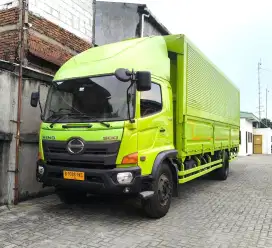 MULUS+banBARU MURAH Hino engkel FG235JS wingbox 2018