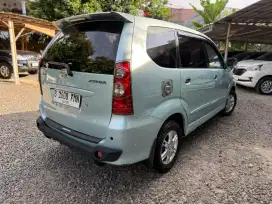 DAIHATSU XENIA 2010