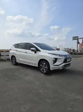 Xpander Ultimate 2019 matic Putih