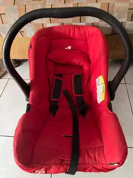 Car seat merk Joie kondisi masih bagus,cocok utk new born sampai 3th