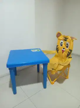 Meja kursi anak belajar