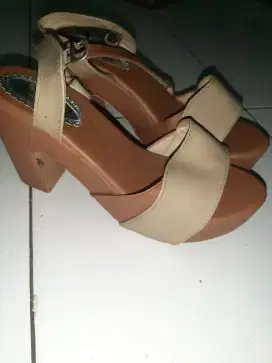 High heels/sepatu wanita hak tinggi