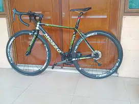 Roadbike Mosso warna Hijau TCA 735