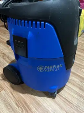 Nilfisk Vacum Cleaner Wet Dry