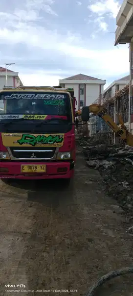 Sewa dumptruck harian ritase