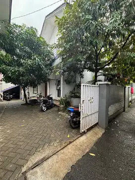KONTRAKAN JAKSEL TANAH KUSIR NYAMAN & STRATEGIS – SIAP HUNI!