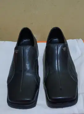 Sepatu Pria Emporio Armani