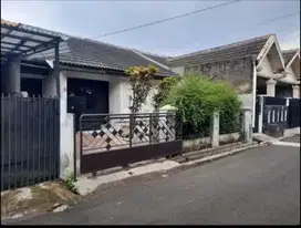Rumah hitung tanah Antapani. Murah