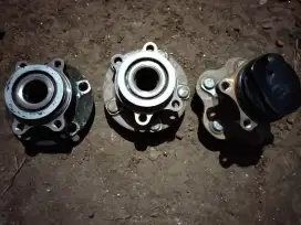 Hub roda mobil nisan serena