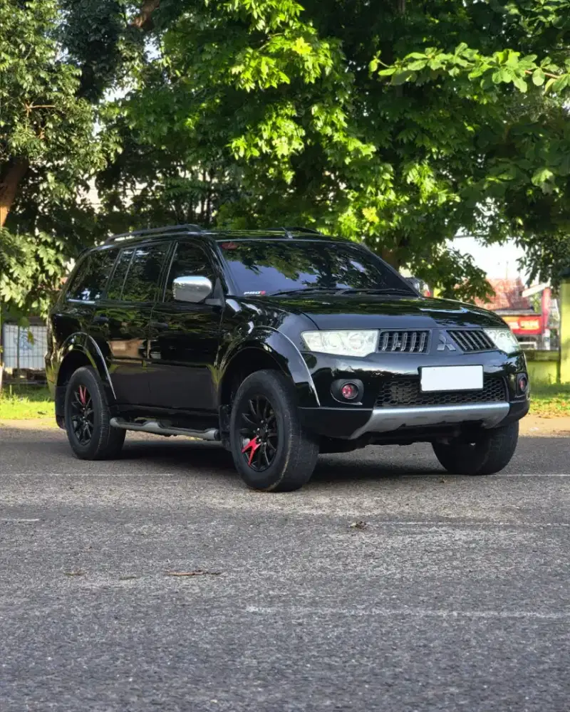 DIJUAL MOBIL PAJERO SPORT EXCEED 2010 MATIC 4X4