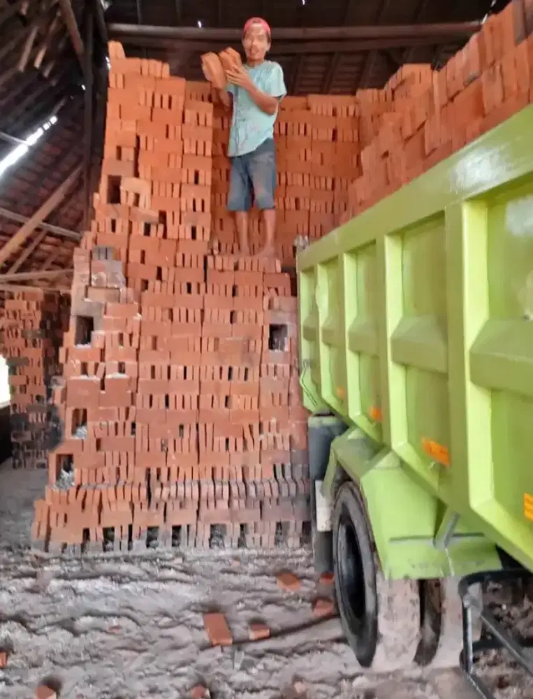 Batu bata merah press