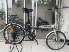 Sepeda lipat uk20 bekas