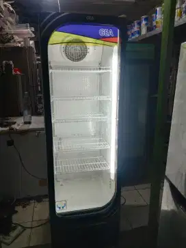 Showcase gea oval jumbo kondisi istimewa normal dingin