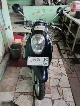 Honda Scoopy 2014