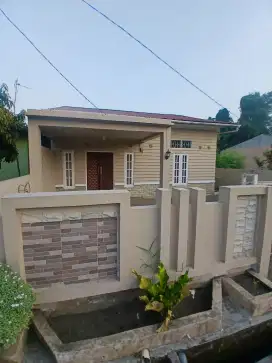 Dijual Rumah Asri/ Disewa