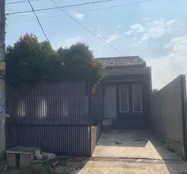 Disewakan Rumah Strategis di Pamulang, 2KT 2KM, Dekat UNPAM