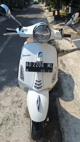 Vespa primavera