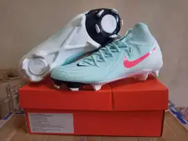 (BARU) Sepatu Bola Nike Phantom Luna 2 Academy size 41 Original
