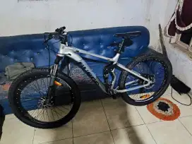 Sepeda avad full suspensi