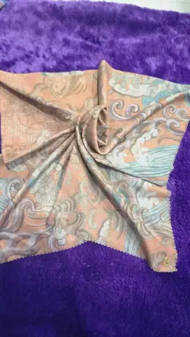 Preloved Button scarf