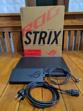 Laptop Gaming ASUS ROG Strix G16 seperti baru