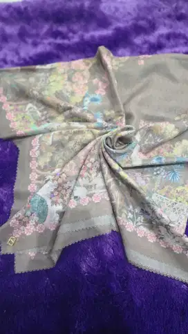 PRELOVED BUTTON SCARF