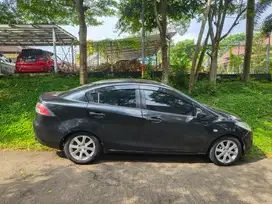 Dijual Mazda 2 — Manual, Hitam Metalik