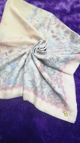 Preloved Button scarf