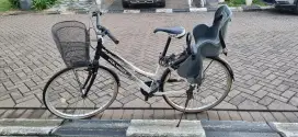Sepeda Poligon Sierra hitam putih include kursi anak