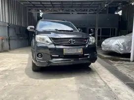 Toyota Fortuner VNT TRD 2014 2.5 G A/T
