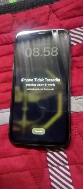 Iphone 12 pro terkunci