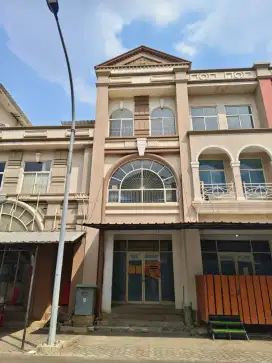 Disewakan Ruko Grand galaxy city 4,5x12m tidak jauh dr boulevar