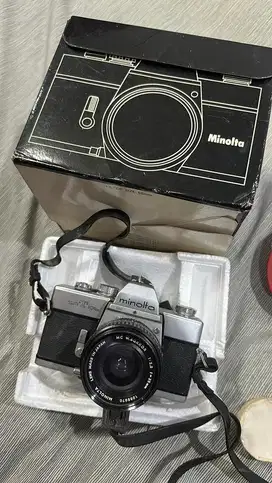 Camera MINOLTA SRT 101b