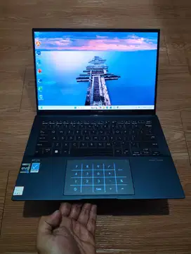 Asus Zenbook 14 OLED UX3402ZA Touchscreen 2.8K