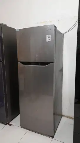 Dijual kulkas 2pintu merk LG normal