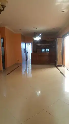 Turun Harga Rumah Mewah Siap Huni di Gran Cibubur, Jawa Barat