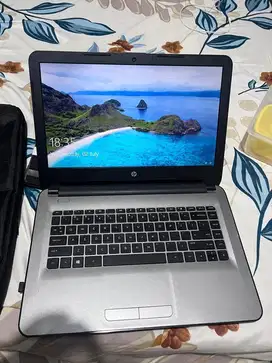 Laptop HP 14-AF120AU