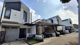 Rumah 2lt Hook Bebas Desain
