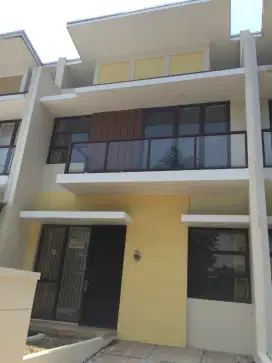 Disewakan Rumah Tinggal 2 Lantai Siap Huni