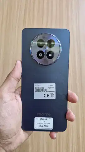Realme 13 Ram 12/256 Seken Bagus dan berkualitas