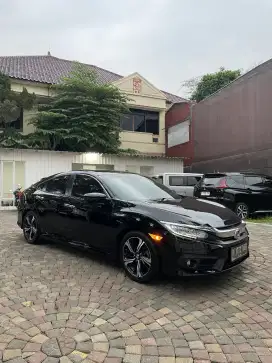 Honda Civic ES Turbo 2016 low KM Bogor