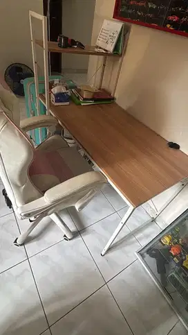Meja kerja & kursi