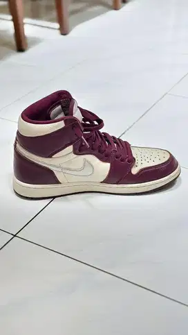 Air Jordan 1 Higt Retro OG Bergundy