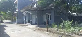 Disewakan rumah Utara SD model Maguwoharjo
