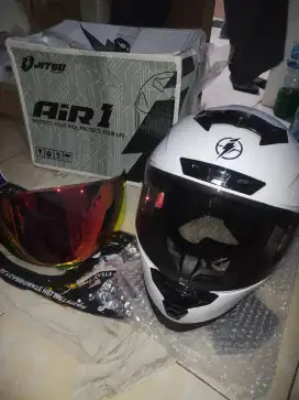 Helm jitsu air 1 warna putih