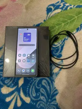 Dijual Samsung Z Fold 6 Grey 12/256 GB
