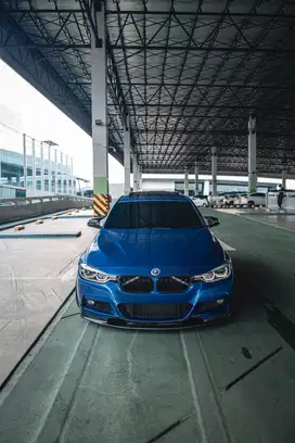 BMW F30 330i Estoril Blue ( Rare Color )