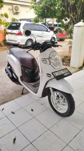 Bissmillah dijual motor Honda scopy stylish 2019 istimewa